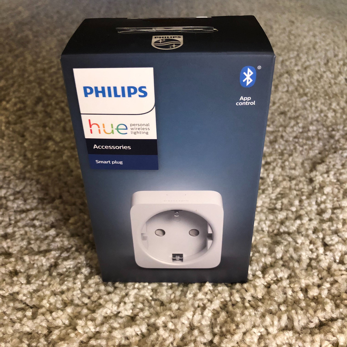 Hue Smart Plug | Philips