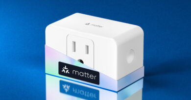 Meross Releases Slimmer, Updated Matter Smart Plug